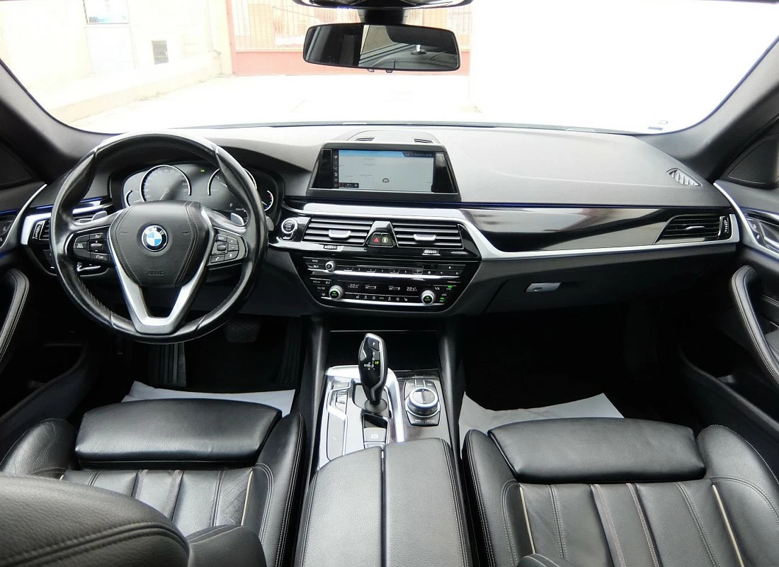 BMW 520D 190CV AUT -SPORTLINE - + Techo