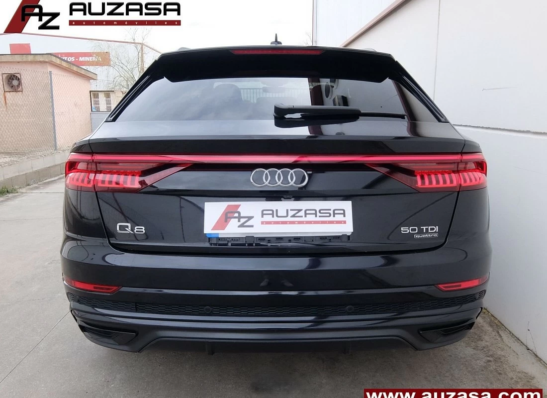 AUDI Q8  50TDI V6 286 cv QUATTRO Tiptronic BLACK LINE Edition + Techo + Sups.Neumática
