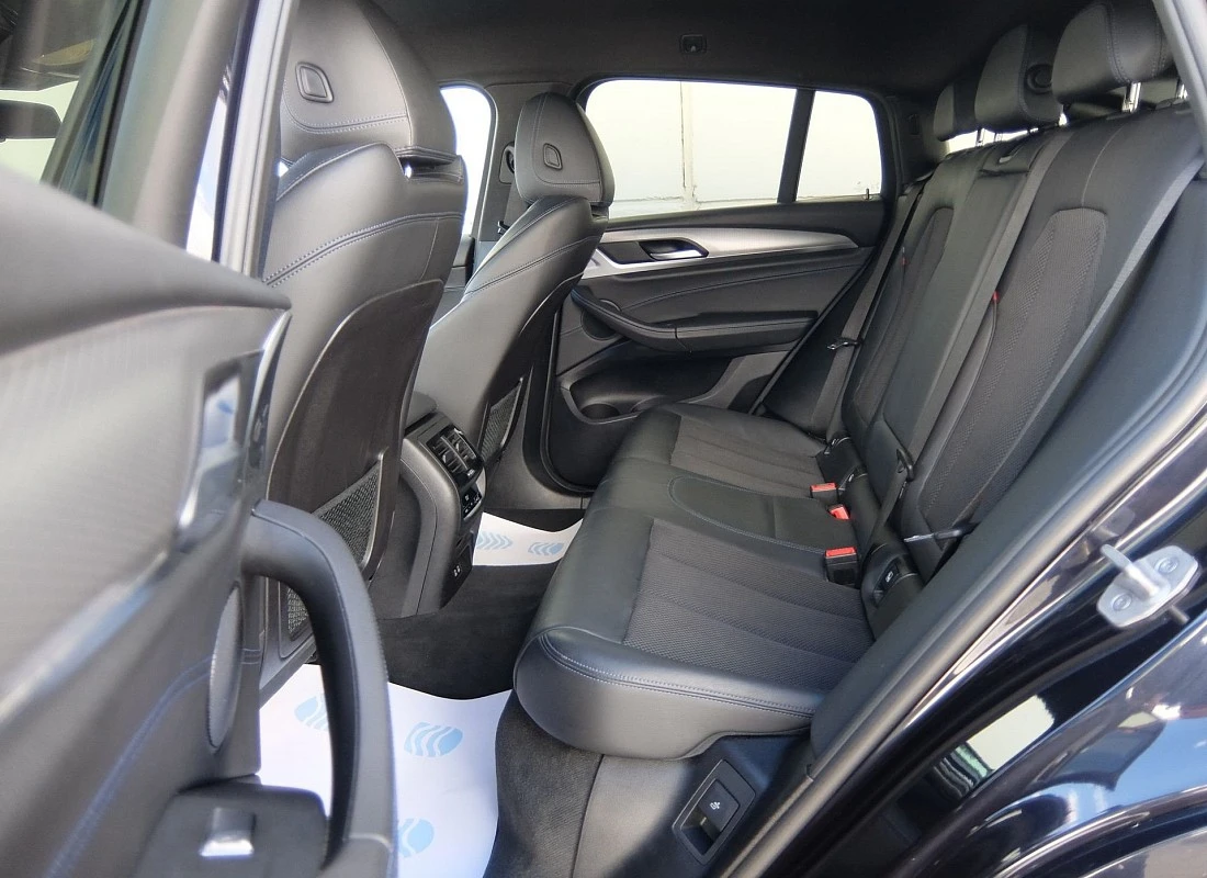 BMW X4 2.0D 190 cv X-DRIVE AUTO -PACK M + Pack BLACK LINE Design - ECO