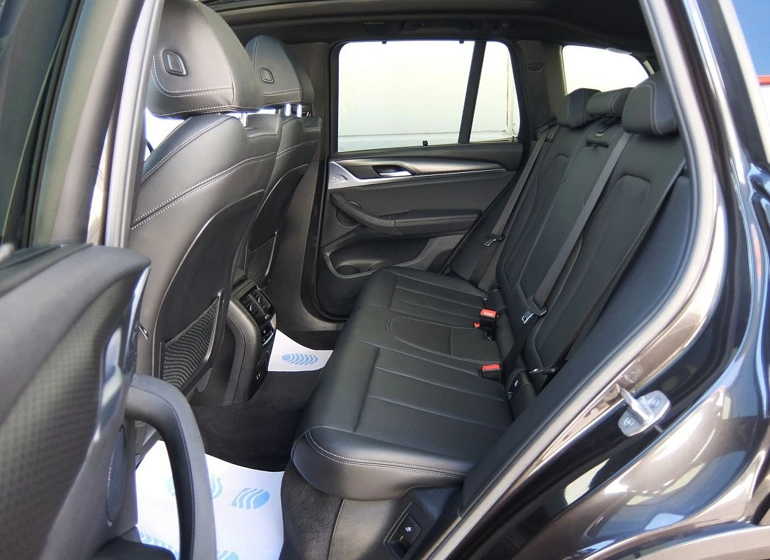 BMW X3 2.0d 190 cv X-DRIVE 4x4 AUTO -PACK M + TECHO