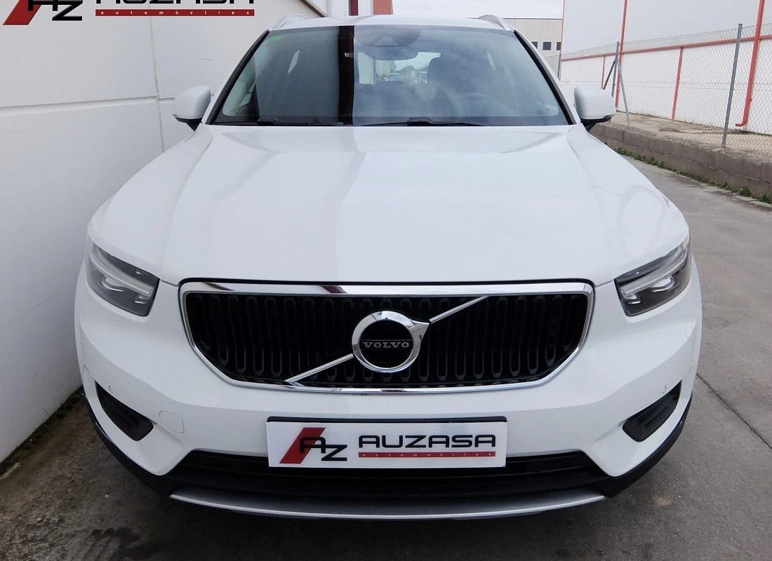 VOLVO XC40 D3 2.0d 150 cv GEARTRONIC- AUTO -MOMENTUM-
