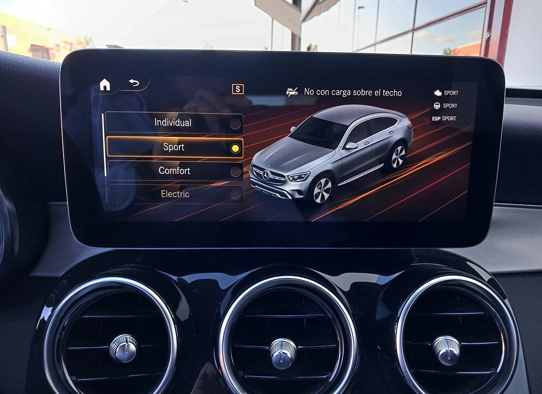 MERCEDES GLC COUPE 300de 306 cv 4MATIC 4x4 AUTO -Pack AMG + Pack NIGHT  ( Diesel-Híbrido) 0etiqueta