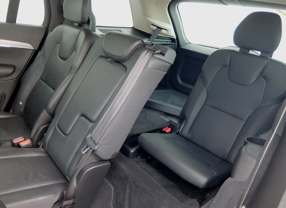 VOLVO XC90 B5 Diesel 235 cv AWD 4x4 AUTO -7 plazas MOMENTUM PRO + Extras