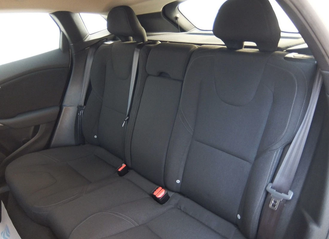 VOLVO V40 D2 2.0D 120 cv Kinetic 6v