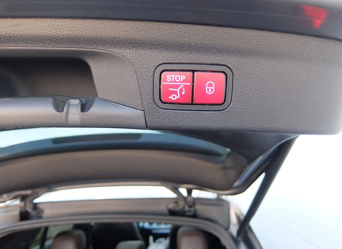 MERCEDES GLE 350de 320 cv 4MATIC AUTO -PACK AMG + Full Equipe -TECHO + SUSP.NEUMÁTICA +PREMIUM PLUS MERCEDES GLE 350de 320 cv 4MATIC AUTO -PACK AMG + Full Equipe -TECHO + SUSP.NEUMÁTICA +PREMIUM PLUS