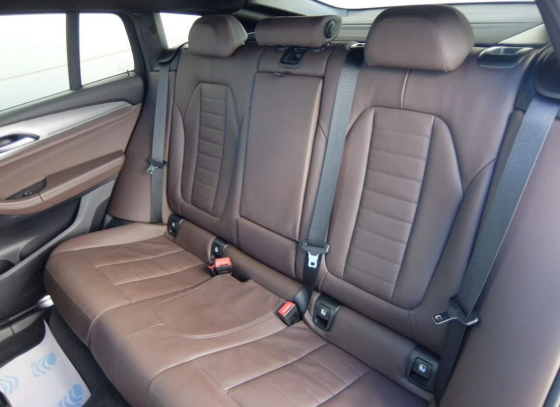 BMW X4 2.0D 190 cv X-DRIVE AUTO -PACK M + Pack BLACK LINE Design + TECHO - ECO