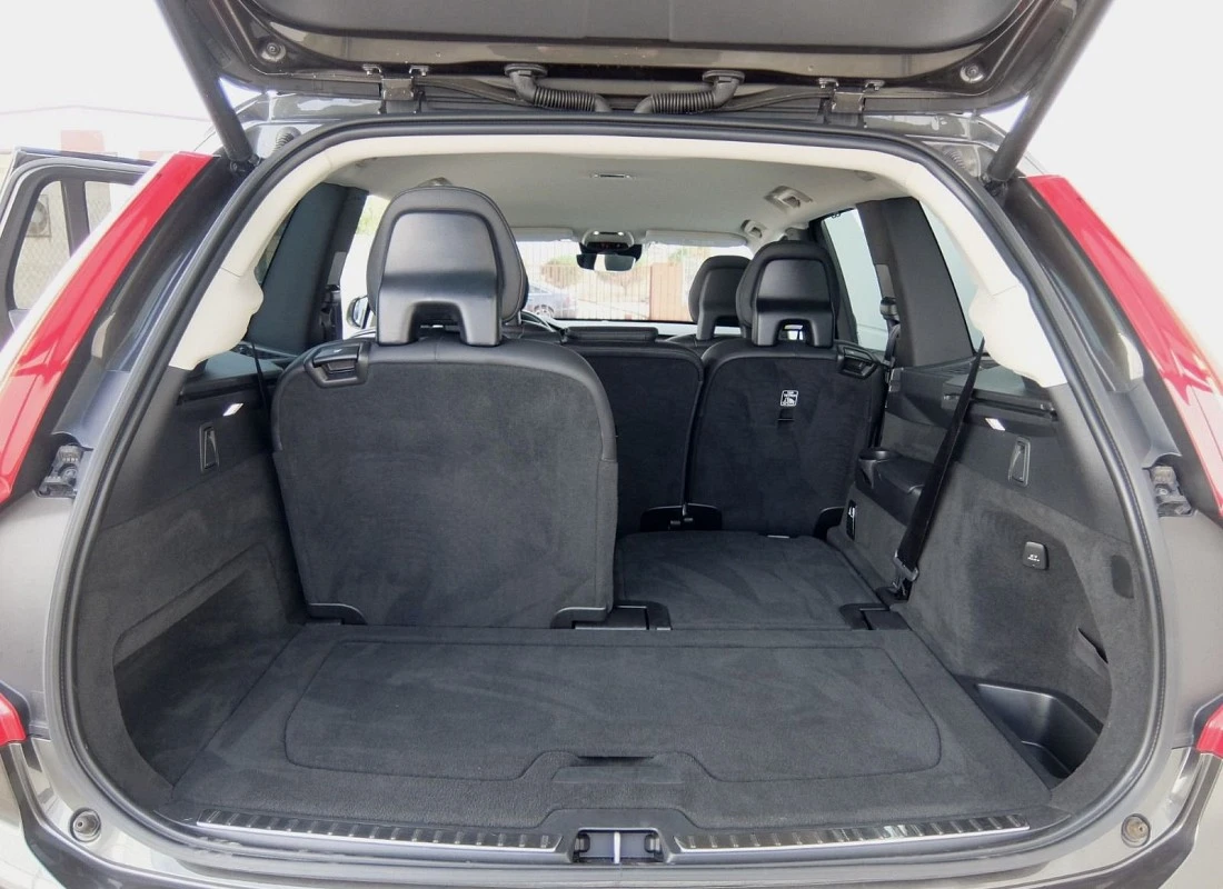 VOLVO XC90 B5 Diesel 235 cv AWD 4x4 AUTO -7 plazas MOMENTUM PRO + Extras