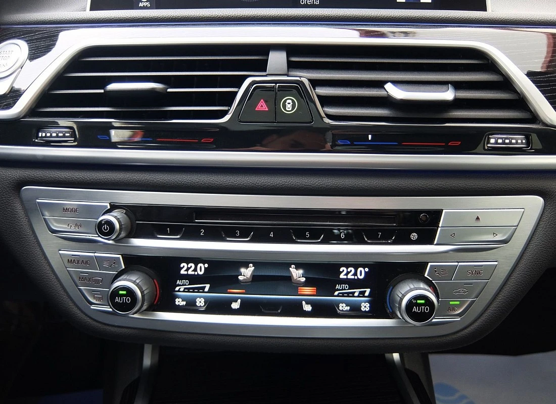 BMW 730d 286 cv X-DRIVE 4x4 AUTO - PACK M + Techo ( Diesel-Hibrido ECO) BMW 730d 286 cv X-DRIVE 4x4 AUTO - PACK M + Techo ( Diesel-Hibrido ECO)