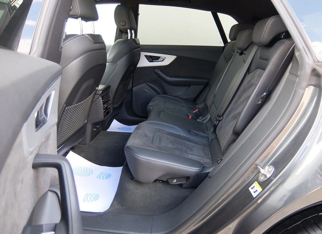 AUDI Q8 50TDI V6 286 cv Quattro Tiptronic -BLACK LINE Edition + Techo + Susp.Neumática