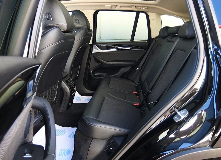 BMW X3 2.0d 190 cv X-DRIVE 4x4 AUTO -Pack X-LINE + TECHO