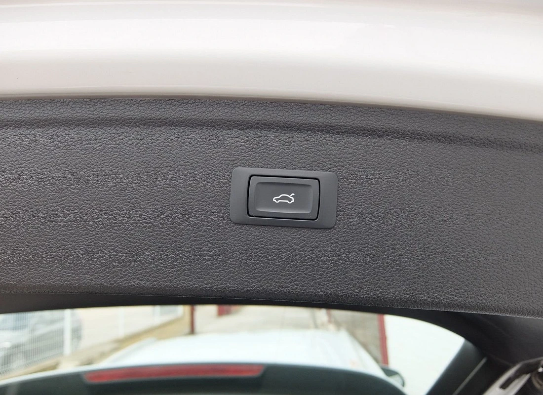 AUDI Q5 40TDI 204 cv QUATTRO-ULTRA S-Tronic ADVANCED + PIEL  ECO