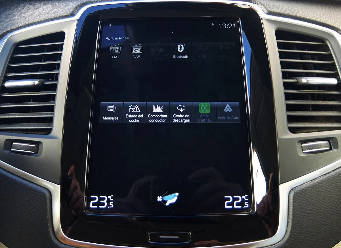 VOLVO XC90 B5 Diesel 235 cv AWD 4x4 AUTO -7 plazas MOMENTUM PRO + PACK SPORT VOLVO XC90 B5 Diesel 235 cv AWD 4x4 AUTO -7 plazas MOMENTUM PRO + PACK SPORT