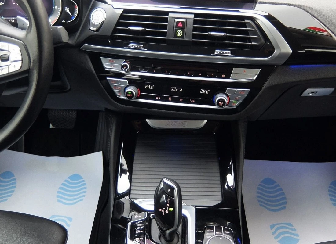 BMW X4 2.0d 190 cv X-DRIVE AUTO-Pack X-Line BMW X4 2.0d 190 cv X-DRIVE AUTO-Pack X-Line