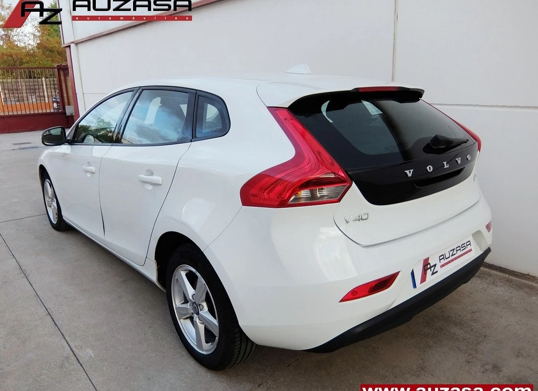 VOLVO V40 D2 2.0D 120 cv Kinetic 6v