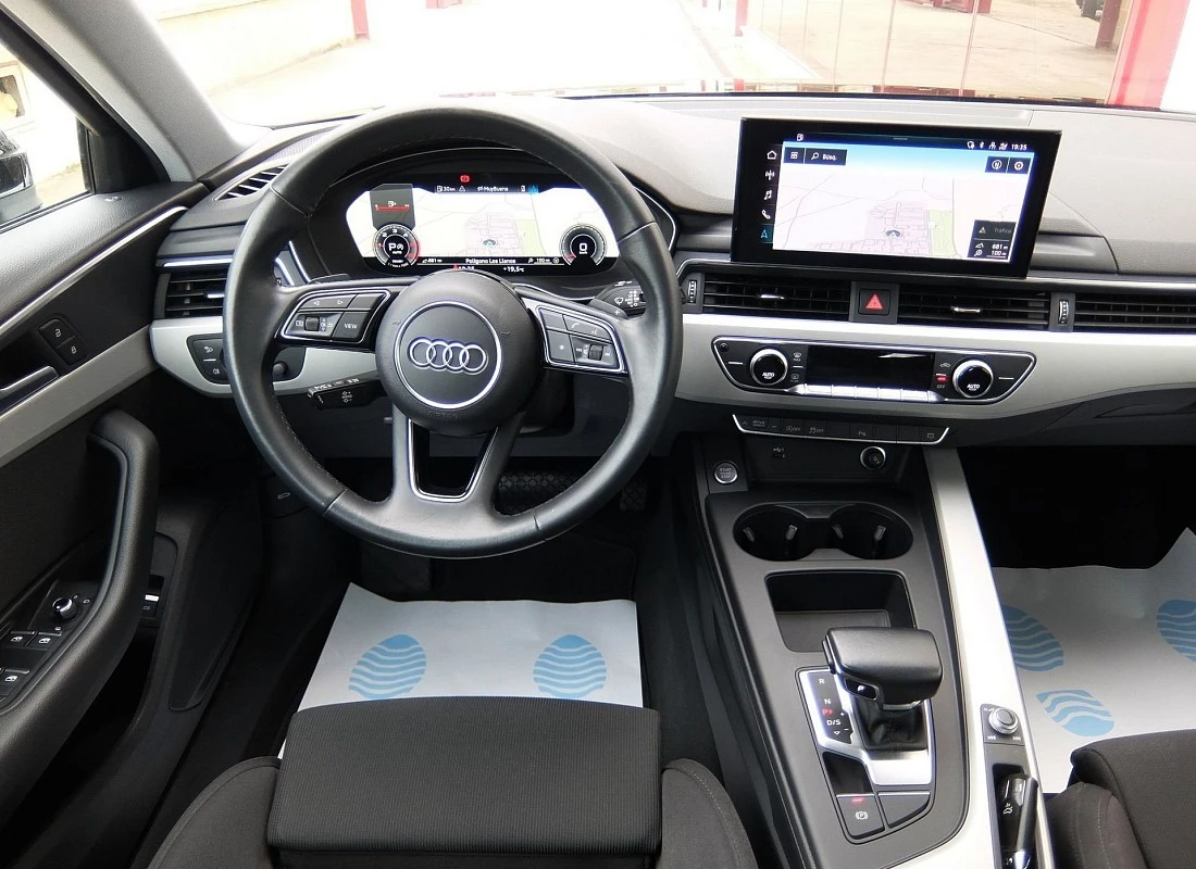 AUDI A4 AVANT 35TDI 163 cv S-TRONIC -S-Line EDITION-