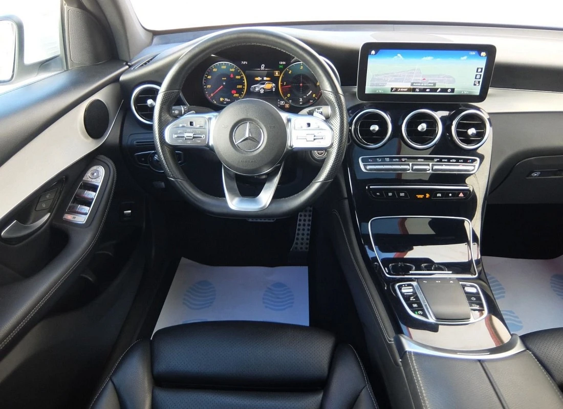 Mercedes GLC COUPE 220d 194 cv 4MATIC 4x4 AUTO -Pack AMG + Estriberas Mercedes GLC COUPE 220d 194 cv 4MATIC 4x4 AUTO -Pack AMG + Estriberas