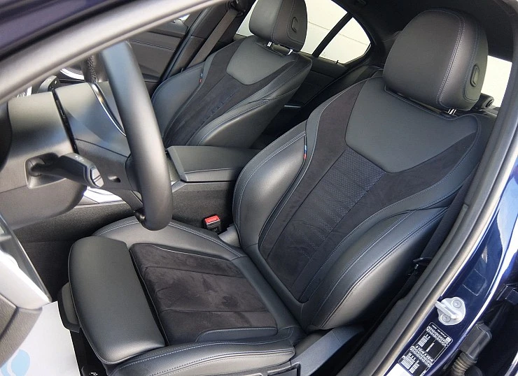 BMW 318d 2.0d 150 cv AUTO PACK M + BLACK DESIGN BMW 318d 2.0d 150 cv AUTO PACK M + BLACK DESIGN