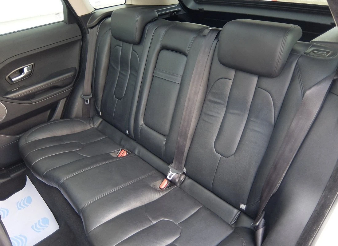 LAND ROVER - RANGE ROVER EVOQUE 2.2L ED4 150 cv 4x2 PRESTIGE + TECHO