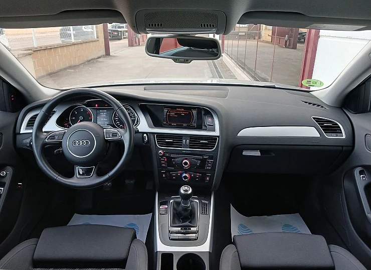AUDI A4 2.0TDI 150 CV 4p- S-LINE EDITION + Pack ASISTENTES CONDUCCIÓN AUDI A4 2.0TDI 150 CV 4p- S-LINE EDITION + Pack ASISTENTES CONDUCCIÓN
