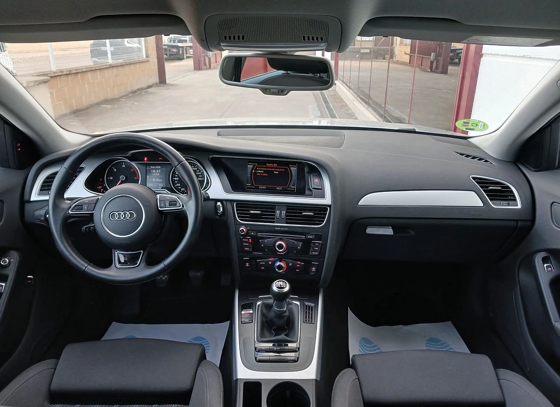 AUDI A4 2.0TDI 150 CV 4p- S-LINE EDITION + Pack ASISTENTES CONDUCCIÓN AUDI A4 2.0TDI 150 CV 4p- S-LINE EDITION + Pack ASISTENTES CONDUCCIÓN