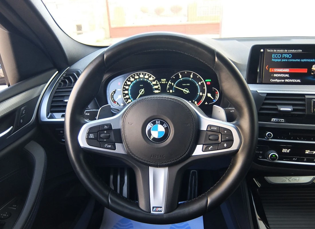 BMW X4 2.0d 190 cv X-DRIVE 4x4 AUTO -PACK M + BLACK Line Design