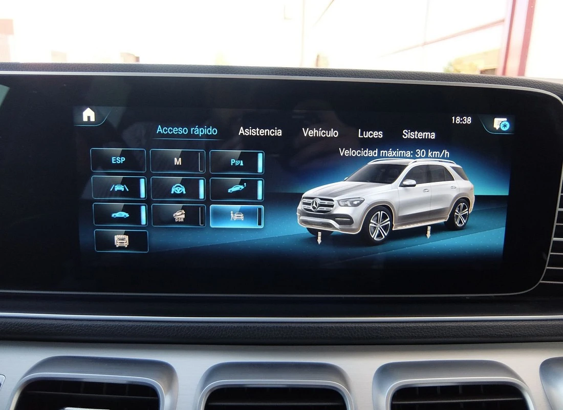 MERCEDES GLE 350de 320 cv 4MATIC AUTO -PACK AMG + Full Equipe -TECHO + SUSP.NEUMÁTICA +PREMIUM PLUS MERCEDES GLE 350de 320 cv 4MATIC AUTO -PACK AMG + Full Equipe -TECHO + SUSP.NEUMÁTICA +PREMIUM PLUS