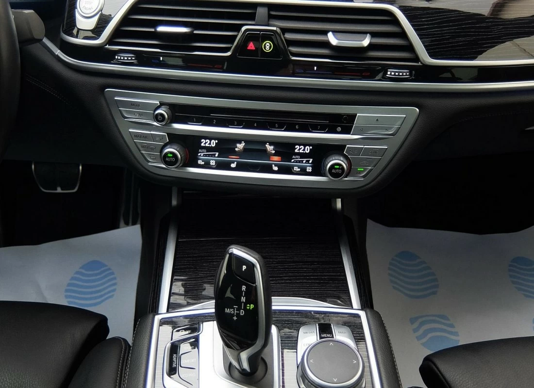 BMW 730d 286 cv X-DRIVE 4x4 AUTO - PACK M + Techo ( Diesel-Hibrido ECO)