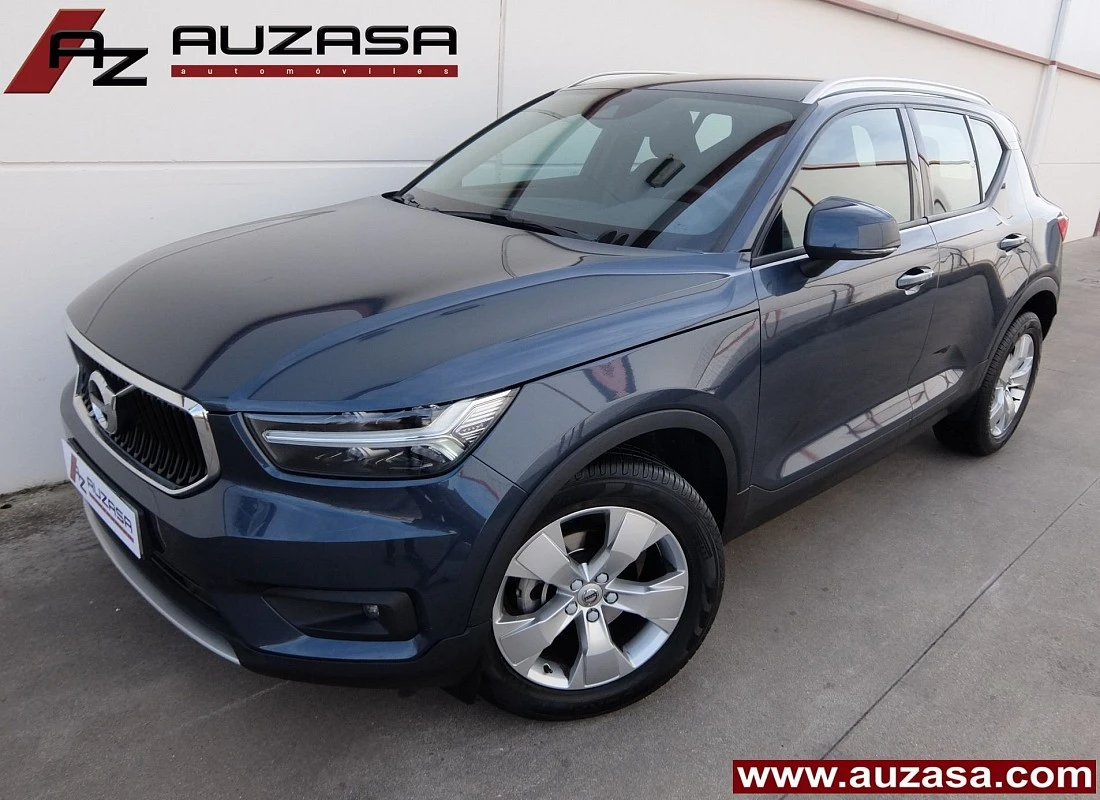 VOLVO XC40 T3 163 cv AUTO Momentum PRO