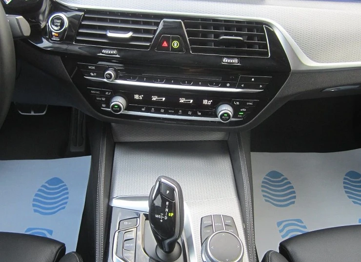 BMW 630d GT 258 cv -Gran Turismo- AUTO -Pack M + Susp.Neumática