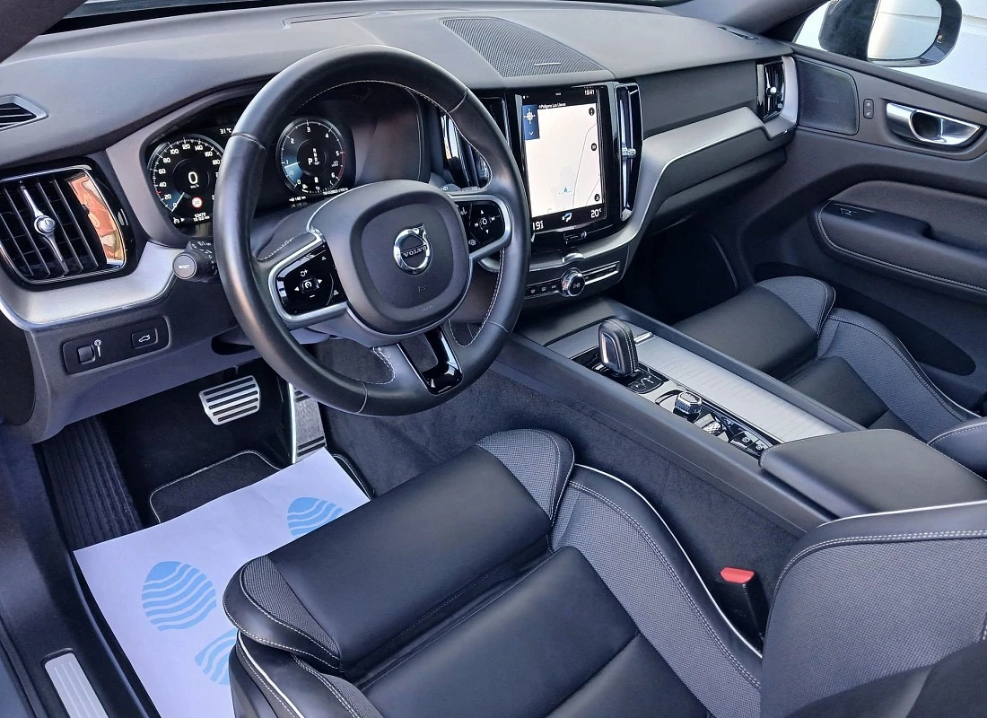 VOLVO XC60 B4 Diesel ECO 197 cv AUTO -R-DESIGN + DARK PACK VOLVO XC60 B4 Diesel ECO 197 cv AUTO -R-DESIGN + DARK PACK