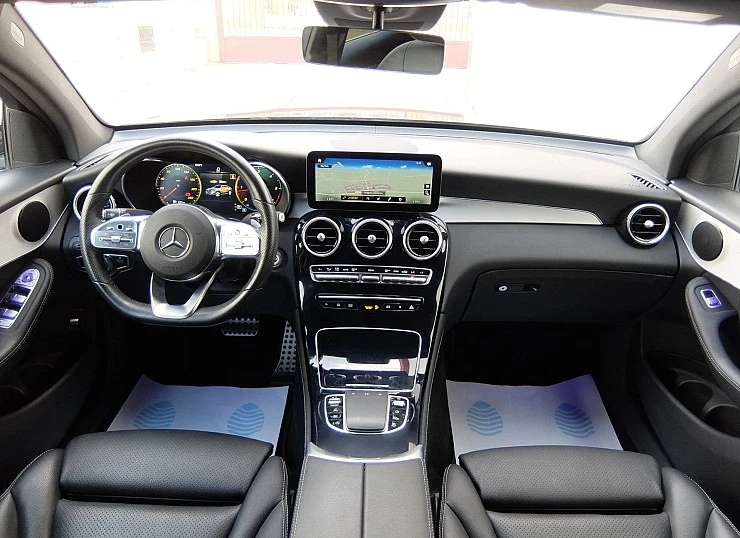 Mercedes GLC COUPE 220d 194 cv 4MATIC 4x4 AUTO -Pack AMG + Estriberas Mercedes GLC COUPE 220d 194 cv 4MATIC 4x4 AUTO -Pack AMG + Estriberas