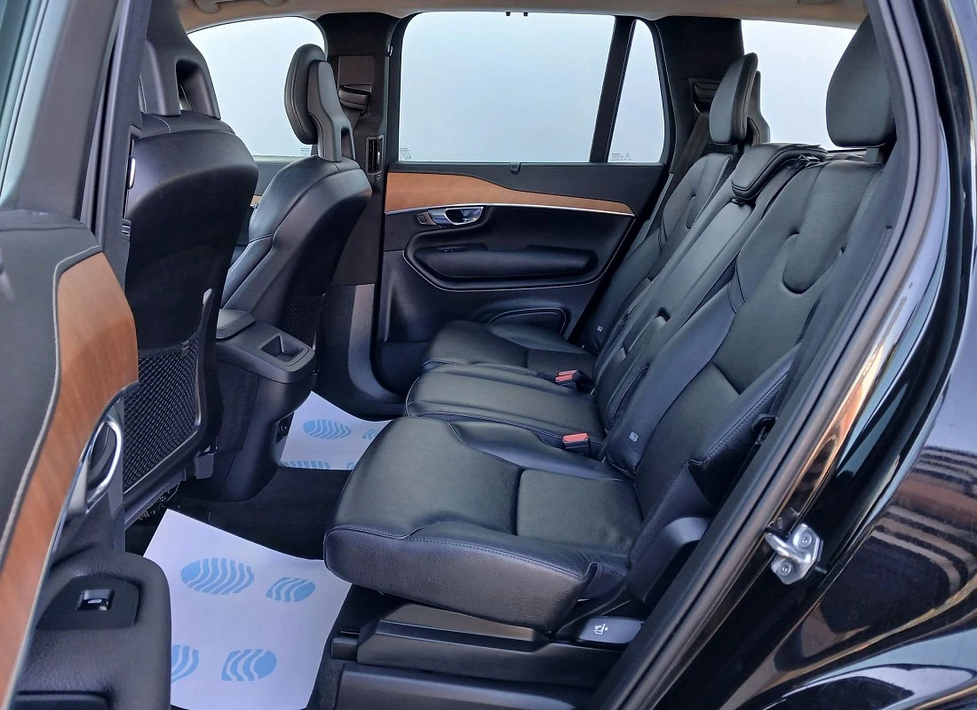 VOLVO XC90 B5 D 235 AWD 4x4 AUTO 7 plazas -INSCRIPTION + TECHO - HIBRIDO Diesel ECO VOLVO XC90 B5 D 235 AWD 4x4 AUTO 7 plazas -INSCRIPTION + TECHO - HIBRIDO Diesel ECO