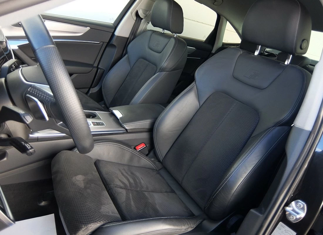 AUDI A6 55TFSIe 367 cv Quattro S-Tronic - COMPETITION - etiqueta 0