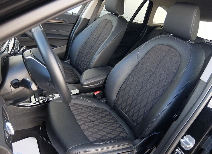 BMW X1 18d 150 cv sdrive AUTO Pack X-LINE BMW X1 18d 150 cv sdrive AUTO Pack X-LINE