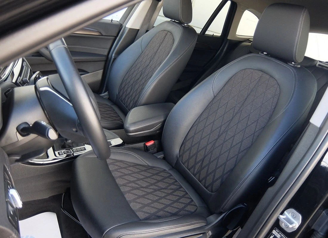 BMW X1 18d 150 cv sdrive AUTO  Pack X-LINE