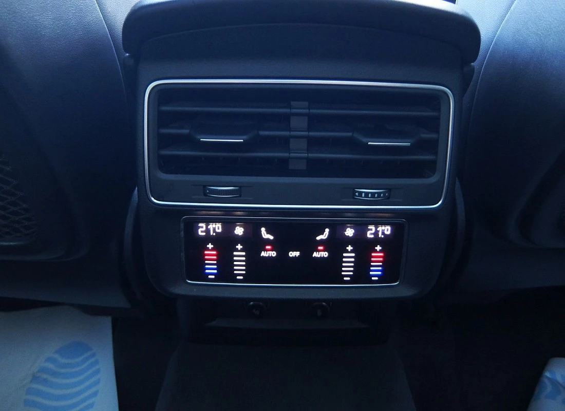 AUDI Q7 45TDI V6 232 cv QUATTRO TIPTRONIC -S-Line Edition 7 plazas + TECHO + SUSP.NEUMÁTICA AUDI Q7 45TDI V6 232 cv QUATTRO TIPTRONIC -S-Line Edition 7 plazas + TECHO + SUSP.NEUMÁTICA
