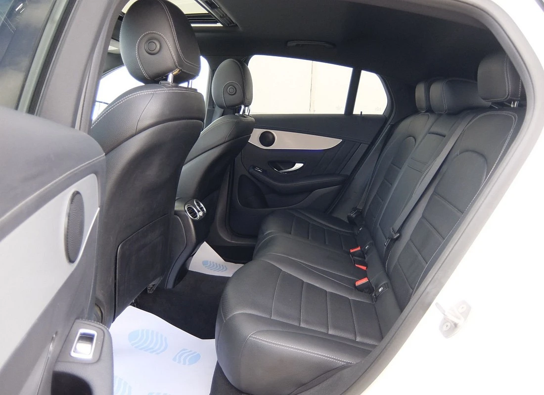 MERCEDES GLC COUPE 300de 306 cv 4MATIC 4x4 AUTO -Pack AMG + Pack NIGHT + Techo ( Diesel-Híbrido) 0etiqueta MERCEDES GLC COUPE 300de 306 cv 4MATIC 4x4 AUTO -Pack AMG + Pack NIGHT + Techo ( Diesel-Híbrido) 0etiqueta