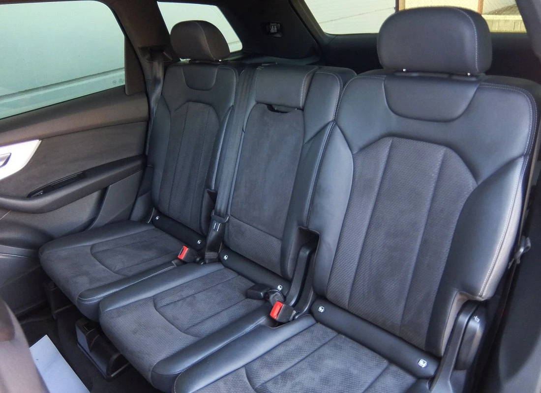 AUDI Q7 45TDI V6 232 cv QUATTRO TIPTRONIC -S-Line Edition 7 plazas + SUSP.NEUMÁTICA AUDI Q7 45TDI V6 232 cv QUATTRO TIPTRONIC -S-Line Edition 7 plazas + SUSP.NEUMÁTICA