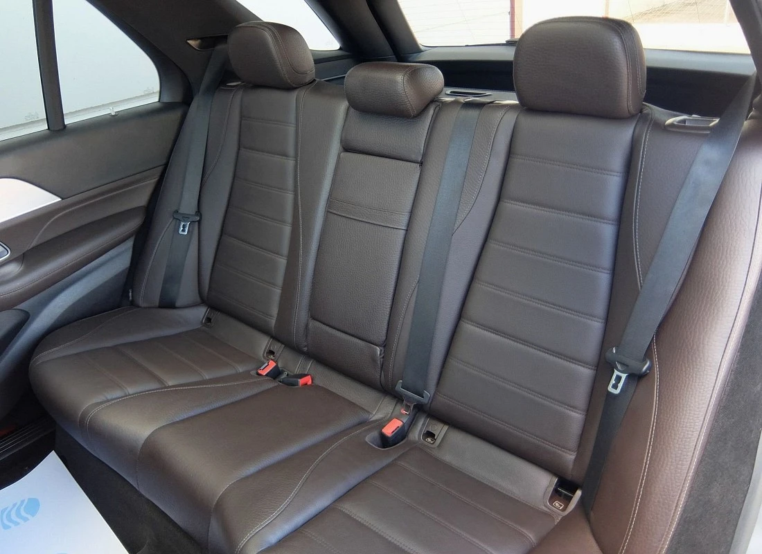 MERCEDES GLE 350de 320 cv 4MATIC AUTO -PACK AMG + Full Equipe -TECHO + SUSP.NEUMÁTICA +PREMIUM PLUS MERCEDES GLE 350de 320 cv 4MATIC AUTO -PACK AMG + Full Equipe -TECHO + SUSP.NEUMÁTICA +PREMIUM PLUS