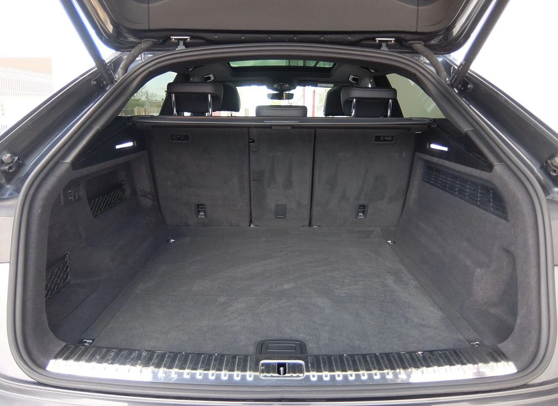 AUDI Q8 50TDI V6 286 cv QUATTRO TIPTRONIC S-Line EDITION 2022 + Techo + Susp.Neumática + Matrix Led