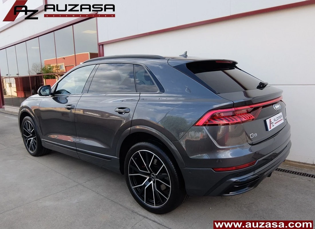AUDI Q8 50TDI V6 286 cv Quattro Tiptronic -BLACK LINE Edition + Techo + Susp.Neumática