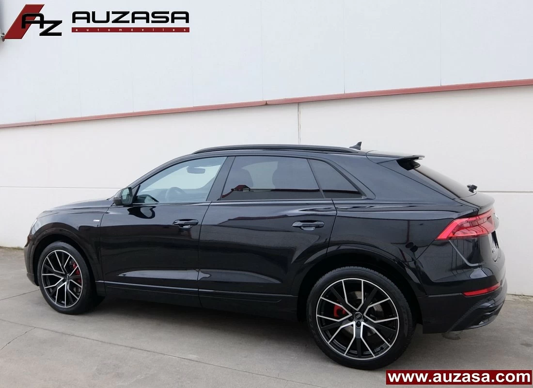 AUDI Q8  50TDI V6 286 cv QUATTRO Tiptronic BLACK LINE Edition + Techo + Sups.Neumática