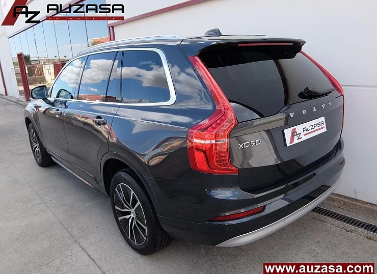 VOLVO XC90 B5 Diesel 235 cv AWD 4x4 AUTO -7 plazas MOMENTUM PRO + TECHO + BOLA ELÉCT