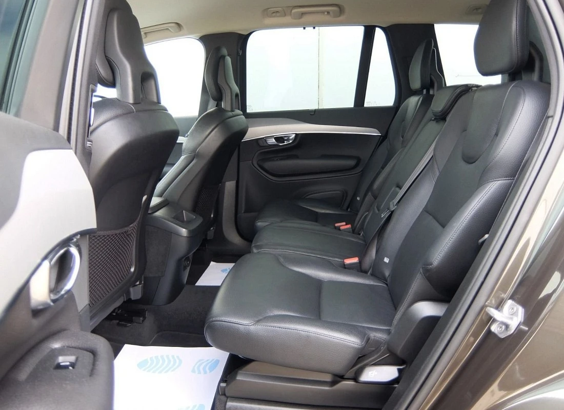 VOLVO XC90 B5 Diesel 235 cv AWD 4x4 AUTO -7 plazas MOMENTUM PRO + Extras