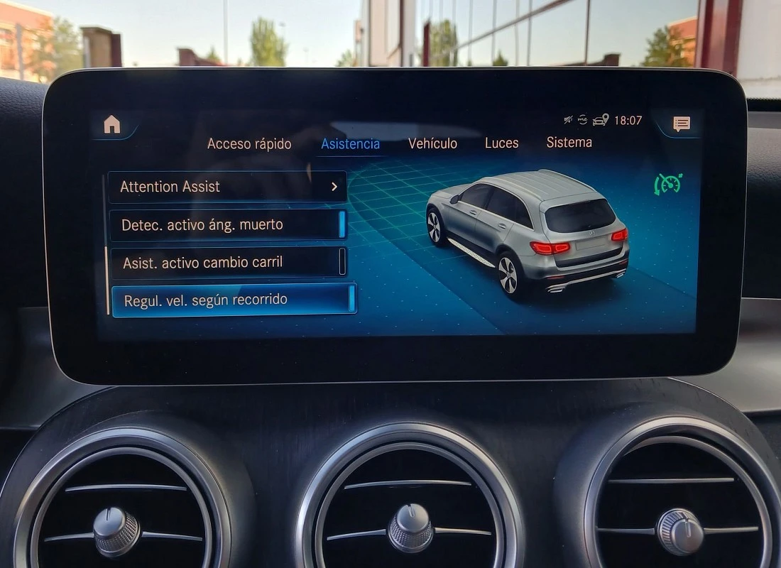 MERCEDES GLC 220d 197 cv 4MATIC AUTO Pack AMG + TECHO + FULL EQUIPE MERCEDES GLC 220d 197 cv 4MATIC AUTO Pack AMG + TECHO + FULL EQUIPE