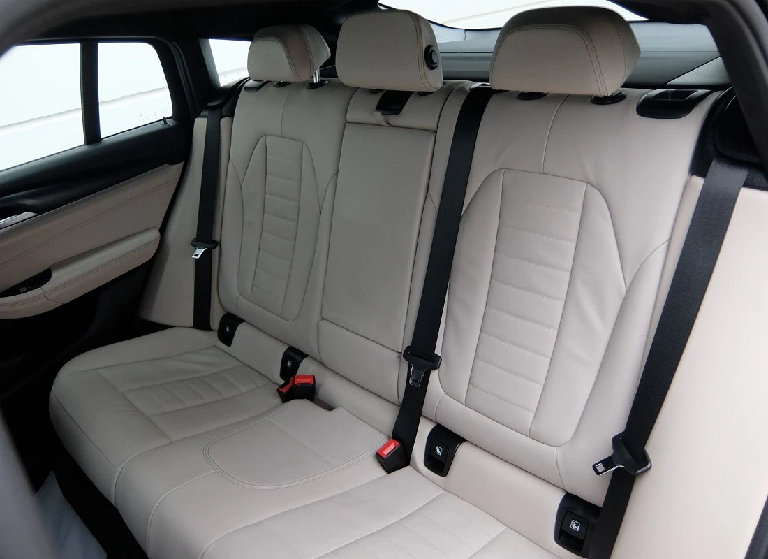 BMW X4 2.0d 190 cv X-DRIVE 4x4 AUTO -Pack M ECO - nuevo modelo BMW X4 2.0d 190 cv X-DRIVE 4x4 AUTO -Pack M ECO - nuevo modelo