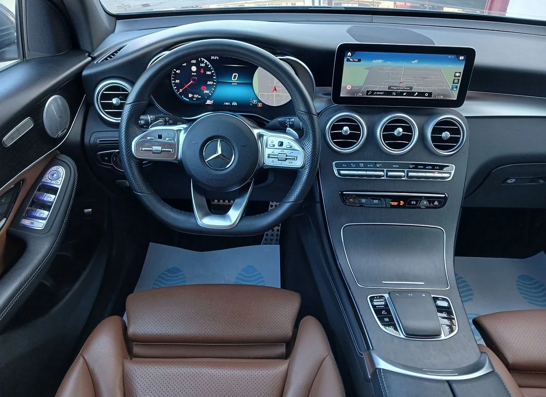 MERCEDES GLC 220d 197 cv 4MATIC AUTO Pack AMG + TECHO + FULL EQUIPE MERCEDES GLC 220d 197 cv 4MATIC AUTO Pack AMG + TECHO + FULL EQUIPE