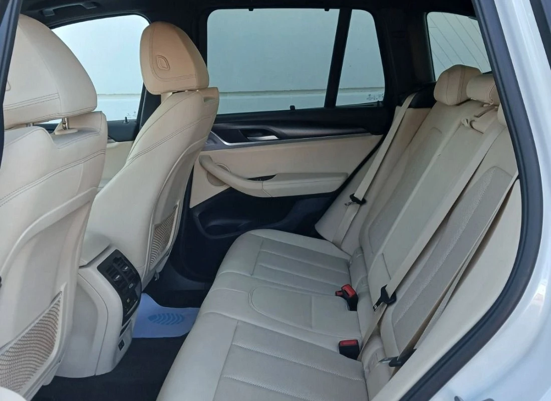 BMW X3 2.0d 190 cv X-DRIVE 4x4 AUTO Eco -PACK M + TECHO BMW X3 2.0d 190 cv X-DRIVE 4x4 AUTO Eco -PACK M + TECHO