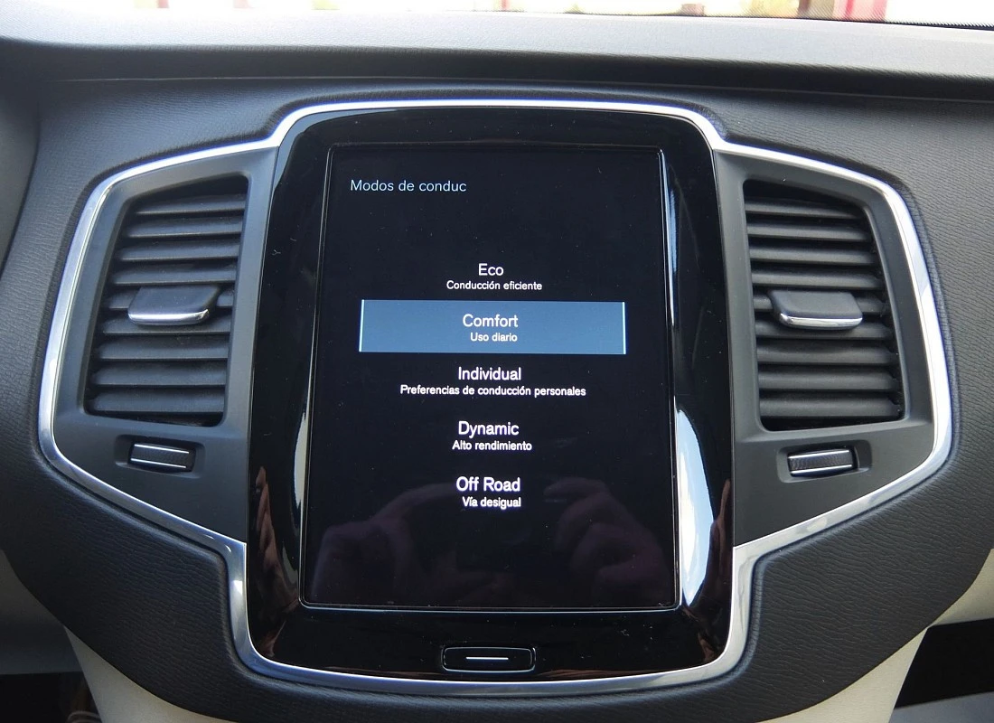 VOLVO XC90 B5 D 235 AWD 4x4 AUTO 7 plazas BUSINESS PLUS -HIBRIDO Diesel