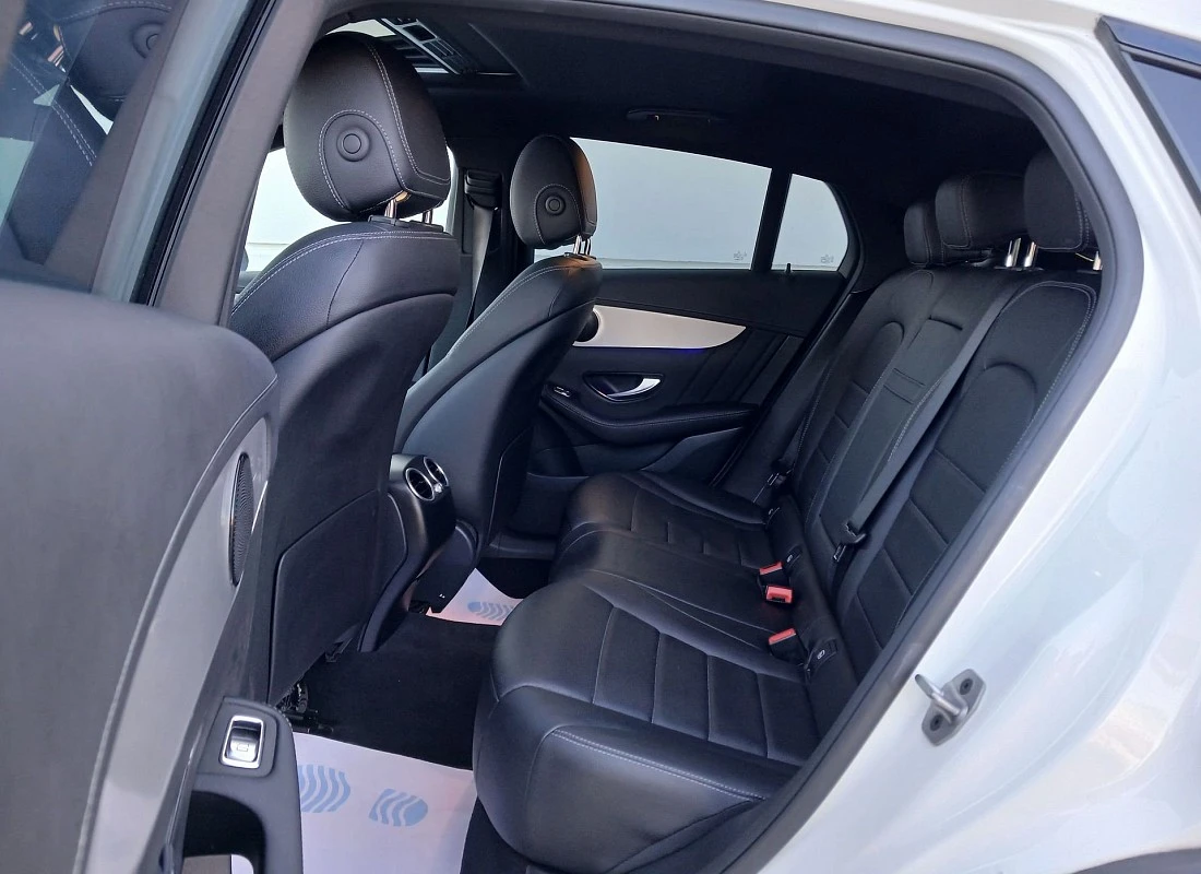 MERCEDES GLC COUPE 300de 306 cv 4MATIC 4x4 AUTO -Pack AMG + Pack NIGHT + Techo ( Diesel-Híbrido) 0etiqueta